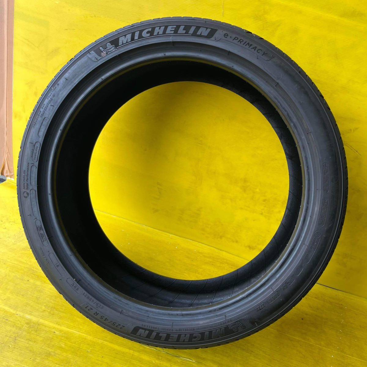 【2357】★【送料無料】★225/45R21 2本夏タイヤMICHELIN E-PRIMACY【2022年】 ミシュラン MICHELIN 225&frasl;45R21 2本セット 在庫あり 0