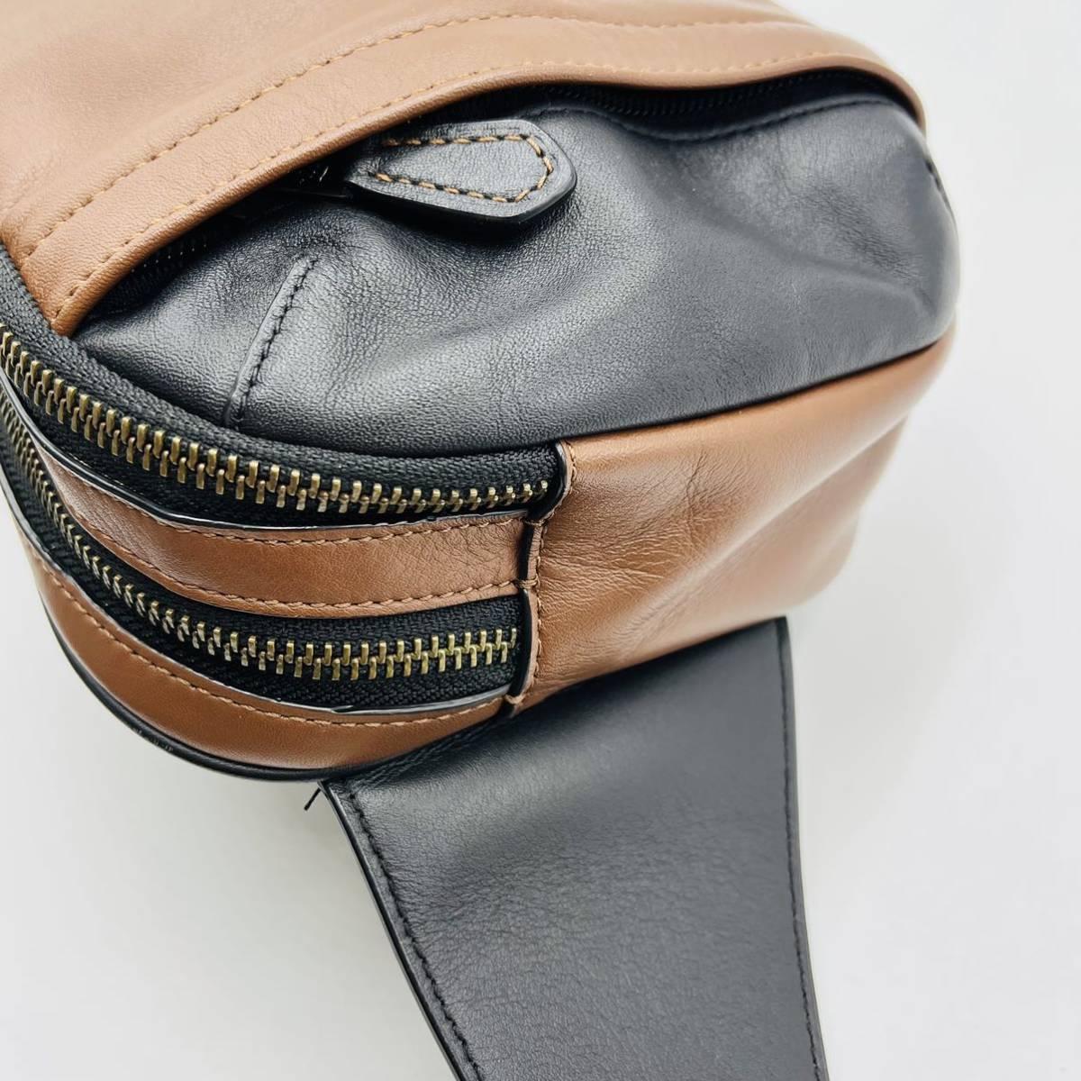 1円【未使用級】COACH コーチ ウエストポーチ ボディバッグ ワン 