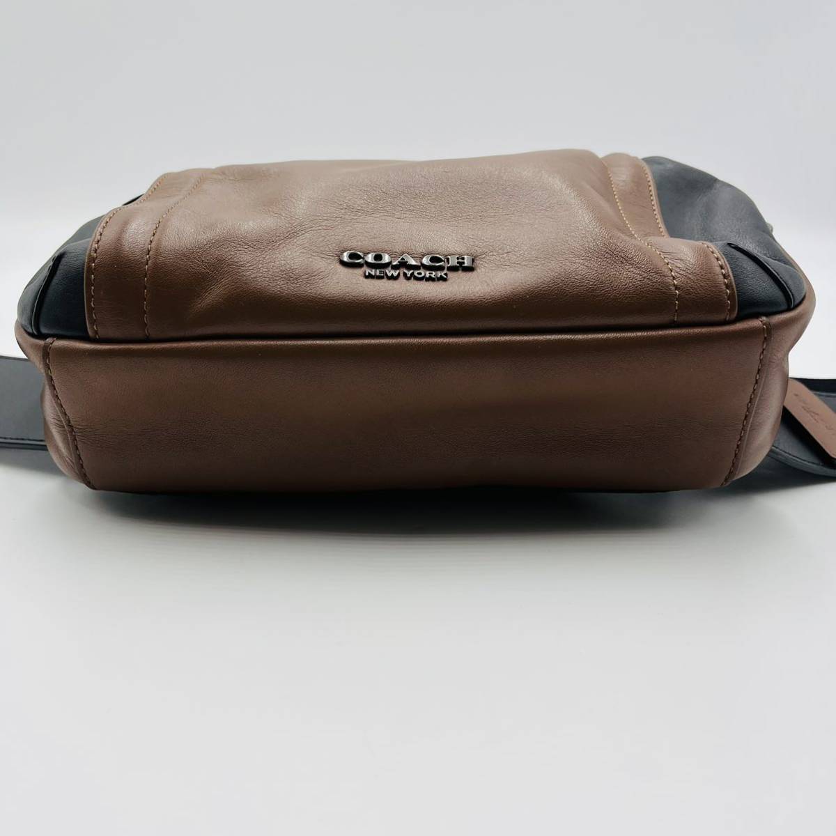 1円【未使用級】COACH コーチ ウエストポーチ ボディバッグ ワン 