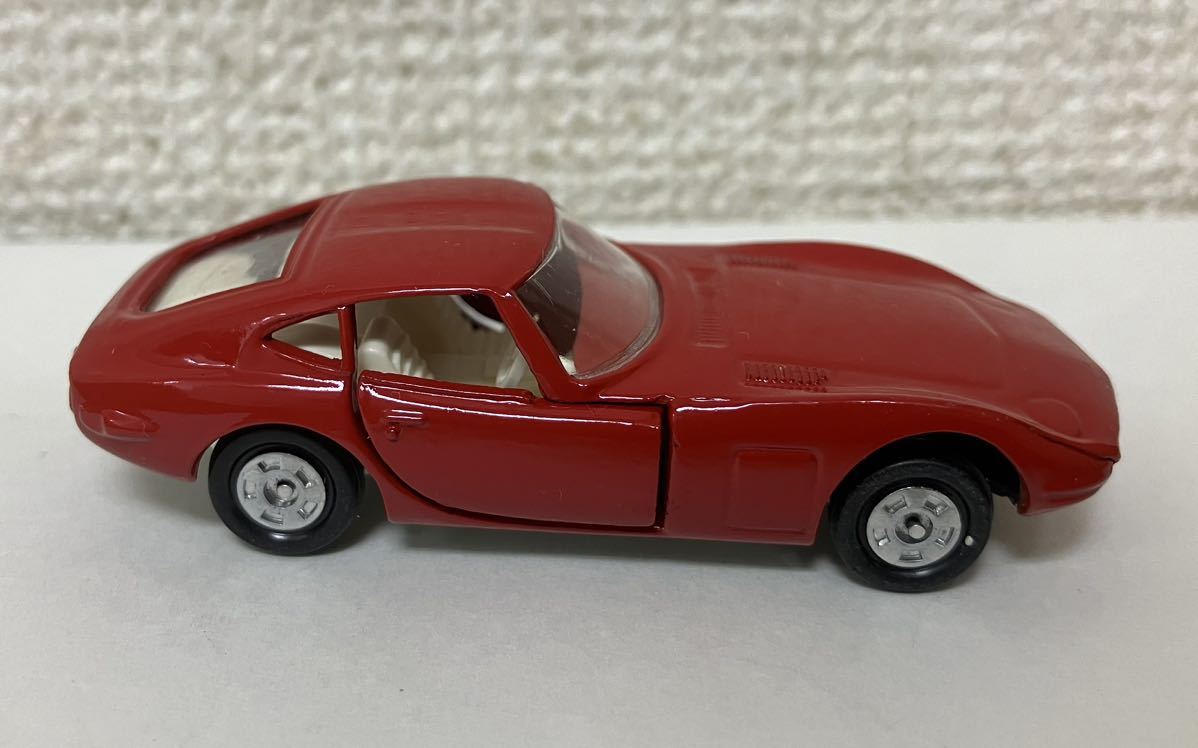 ミニカー トミカ No.5 トヨタ 2000GT 1/60 赤/白シート 日本製 TOYOTA