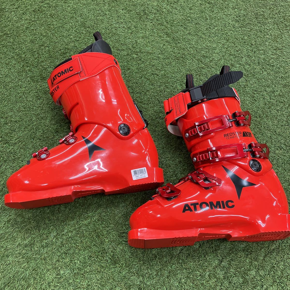 新品 未使用 ATOMIC スキーブーツ REDSTER TEAM ISSUE 130