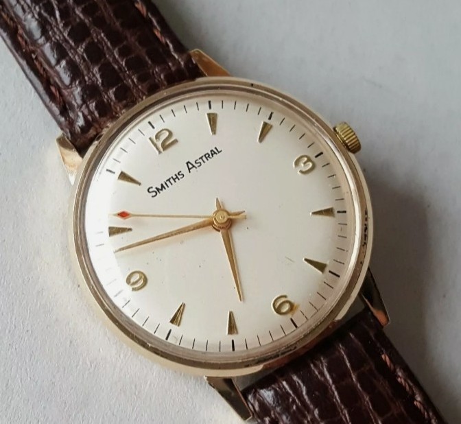 SMITHS ASTRAL スミス アストラル 9金無垢　7月にオーバーホール済み 状態の良い腕時計
