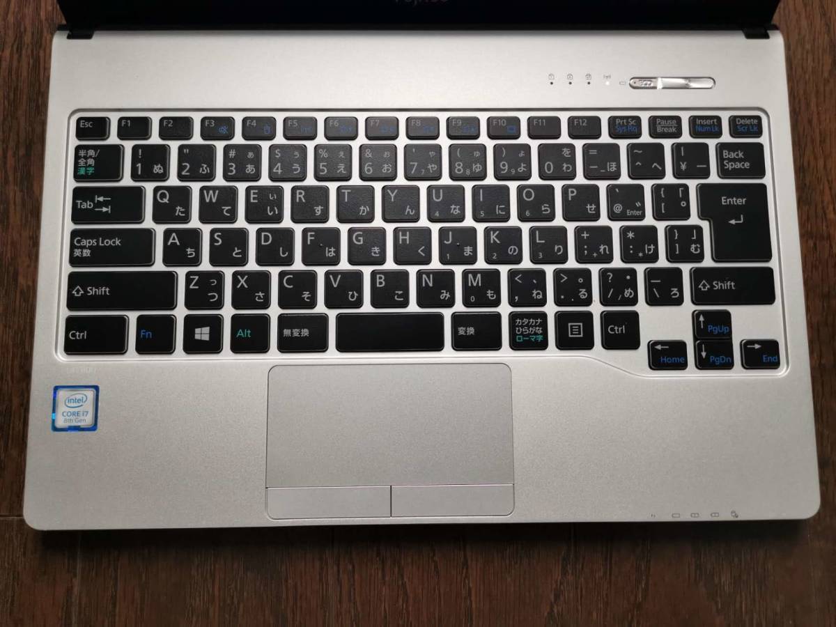 美品 FUJITSU LIFEBOOK WS1 第8世代i7-8550U/8GB/SSD/DVDマルチ