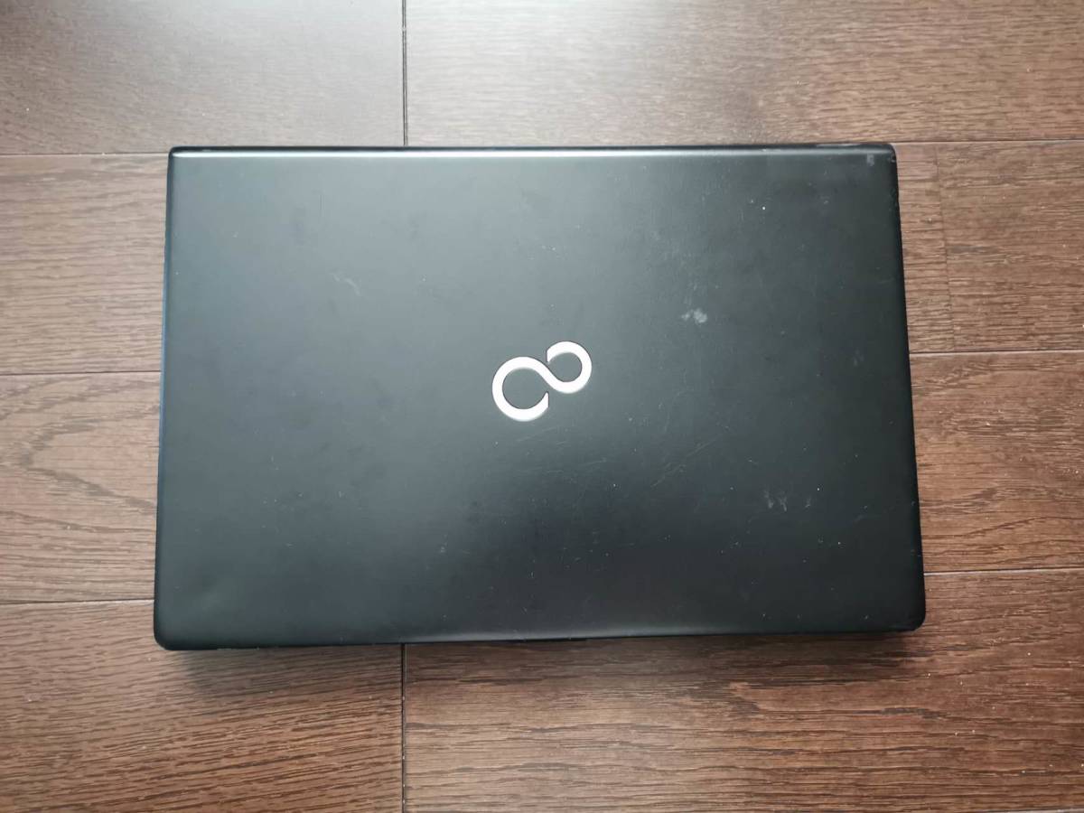 美品 FUJITSU LIFEBOOK WS1 第8世代i7-8550U/8GB/SSD/DVDマルチ