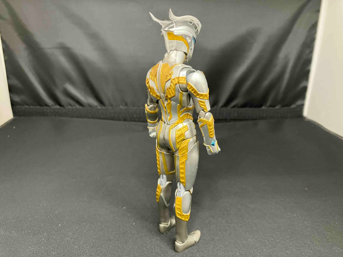 S.H.Figuarts ウルティメイトシャイニングウルトラマンゼロ ウルトラ 