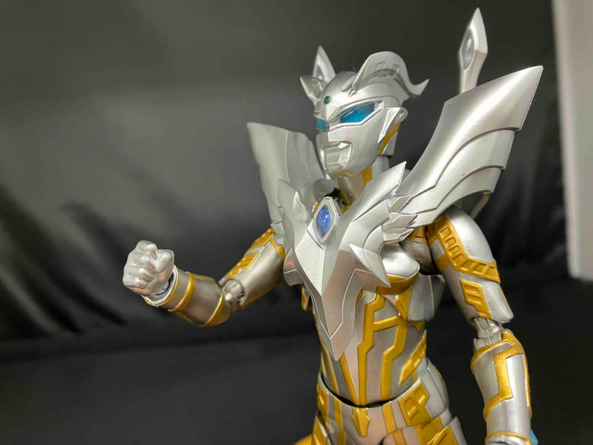 S.H.Figuarts ウルティメイトシャイニングウルトラマンゼロ ウルトラ 