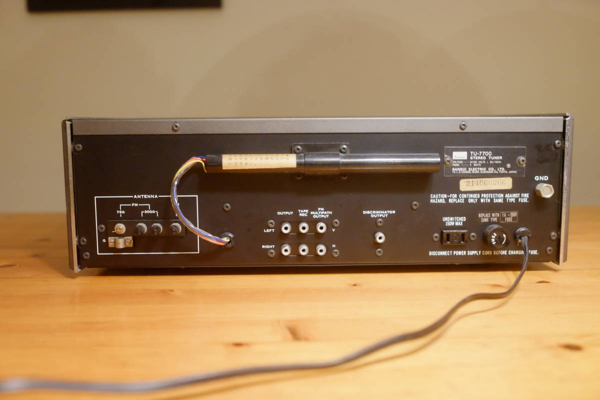 サンスイ TU-7700 FM/AMチューナー 昭和レトロ オーディオ機器
