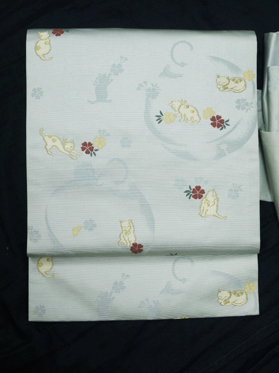 袋帯 美品 秀品 立涌 雲文 金銀糸 刺繍 墨色 六通 正絹 【中古