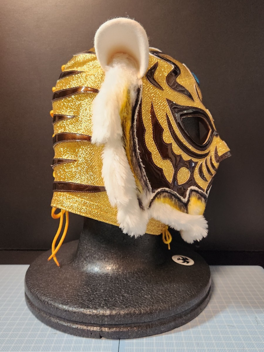 プロレスマスク YN製 タグ付き 初代タイガーマスク 後期牙付き 縁取り
