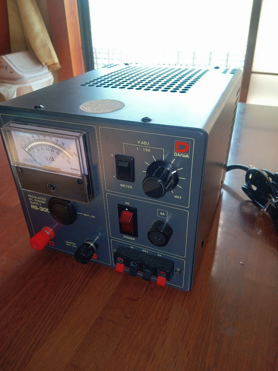 DAIWA 安定化電源　ＲＳ−３００ ３０Ａ