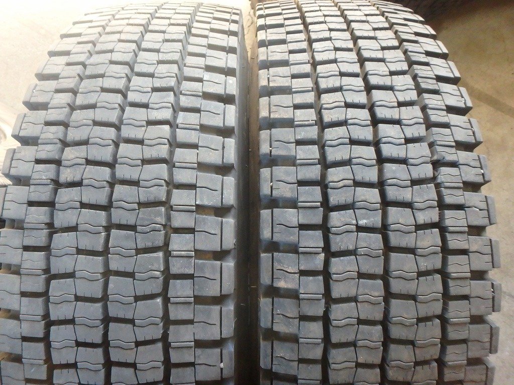  D550 225/80R17.5 123/122 ダンロップ SP001 スタッドレス 2本 2022年製 約6.5-7分山(タイヤ)｜売買されたオークション情報、yahooの商品情報をアーカイブ公開 - オークファン タイヤ