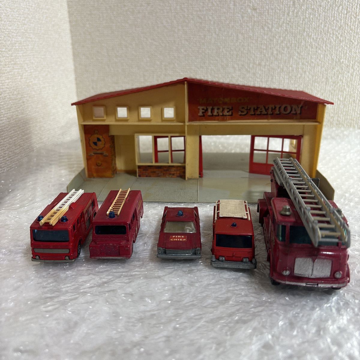 038-043】MATCHBOX マッチボックス 消防車 消防署 FORD GALAXIE FIRE