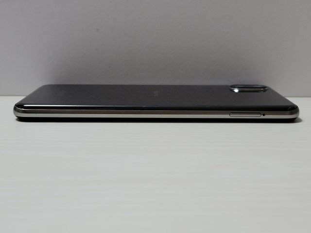 ☆【35347WM】 完動品 docomo SH-04L SHARP AQUOS R3 プレミアム
