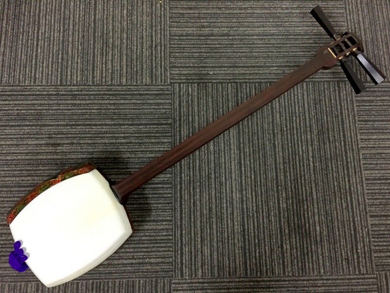 三味線 細棹 正寸 紅木 金ホゾ 子持ち綾杉 2枚溝 K18刻印