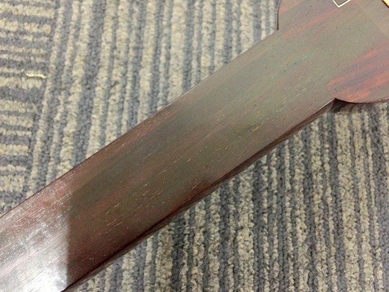 三味線 細棹 正寸 紅木 金ホゾ 子持ち綾杉 2枚溝 K18刻印