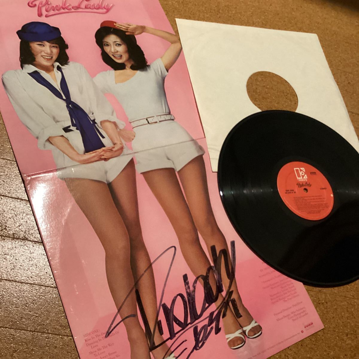 ピンクレディ引退レコード（レンタル品） サイン]ピンクレディ米ELEKTRAオリジナルPink Lady 1979年 6E-209 未唯