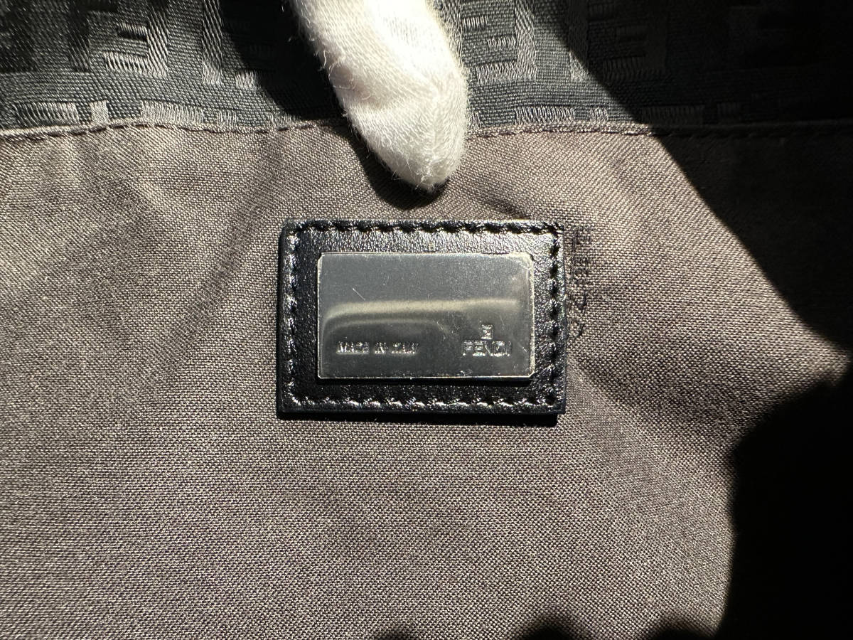 美品】FENDI ハンドバッグ ズッキーノ ミディアムトート 鞄 ブラック 
