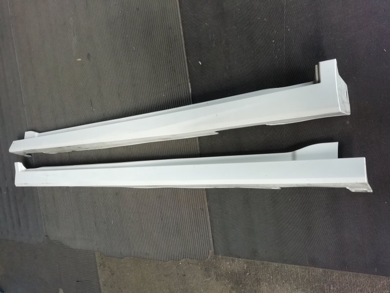 H24 ステップワゴンスパーダ RK5 サイドステップ 左右セット NH788P ステップワゴン スパーダ ホンダ 国産 後期 サイドステップ ＲＫ５ ステップＷスパーダ　左右サイドシルガーニッシュ