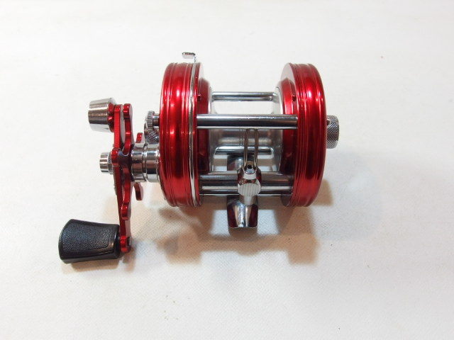 未使用アブガルシア アンバサダー 5500 CS レッド Abu Garcia アブ