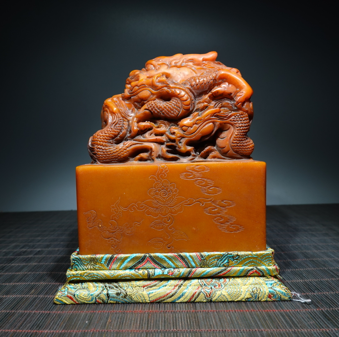 珍品旧蔵 清代 古壽山石彫 手工彫九龍玉璽 印章 印鑑 時代物 古董品