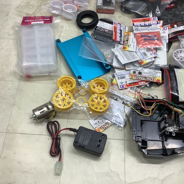 1円〜 訳あり タミヤ他 RC TTU-08 送信機、ミディアムナロー レーシングラジアルタイヤ 等 Yahoo!オークション タミヤ -