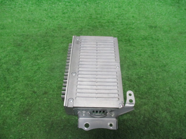 純正 トヨタ クラウン GRS200 オーディオアンプ GRS200⁄204 200系 0