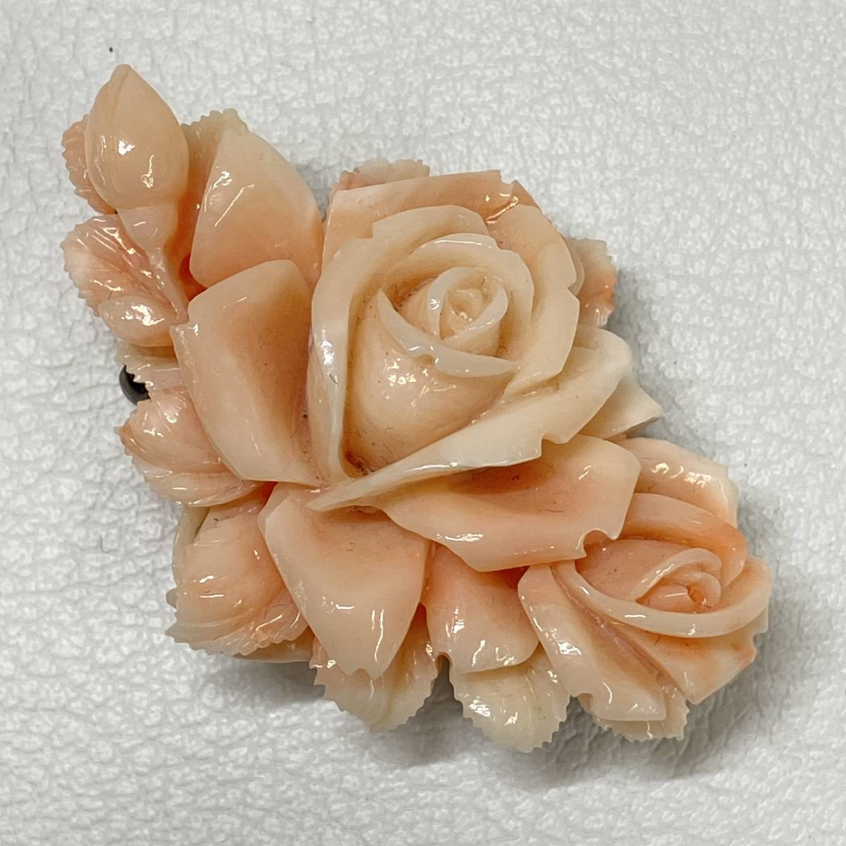 ミッド珊瑚 帯 兼ブローチ 菊 乱 薔薇珊瑚❣️ 231094-025 珊瑚 サンゴ 