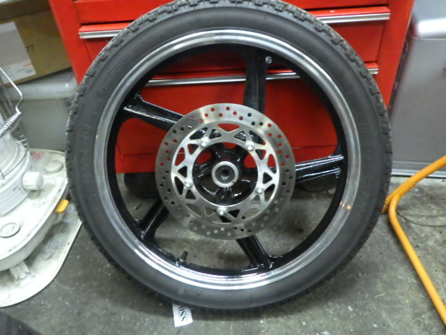 YB125SP　純正　フロントホイール　ディスク付き　実走行591km　タイヤバリ山