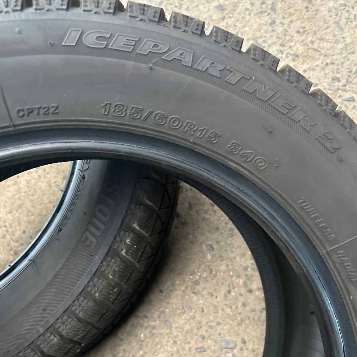 ブリヂストン アイスパートナー2 185&frasl;60R15 nブリヂストン アイス バリ溝！キレイ！ほぼ10分スタッドレス 185/60R15 84Q ブリヂストン アイスパートナー2 2022年製 4本セット 直接引き取り可能　千葉県木更津市より
