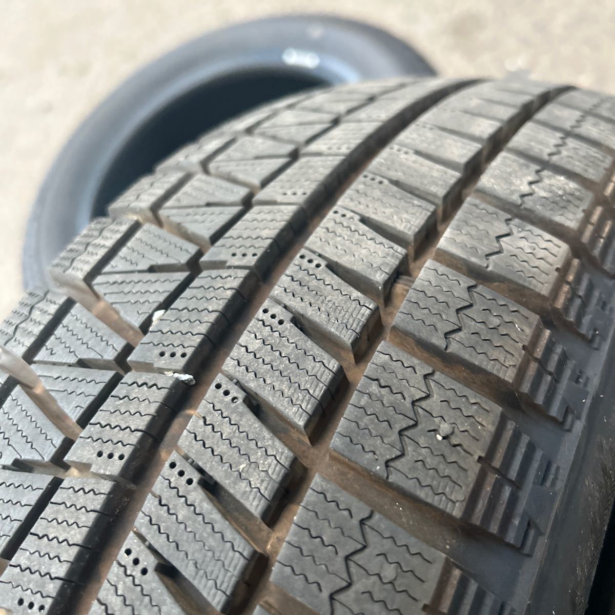 ブリヂストン アイスパートナー2 185&frasl;60R15 nブリヂストン アイス バリ溝！キレイ！ほぼ10分スタッドレス 185/60R15 84Q ブリヂストン アイスパートナー2 2022年製 4本セット 直接引き取り可能　千葉県木更津市より