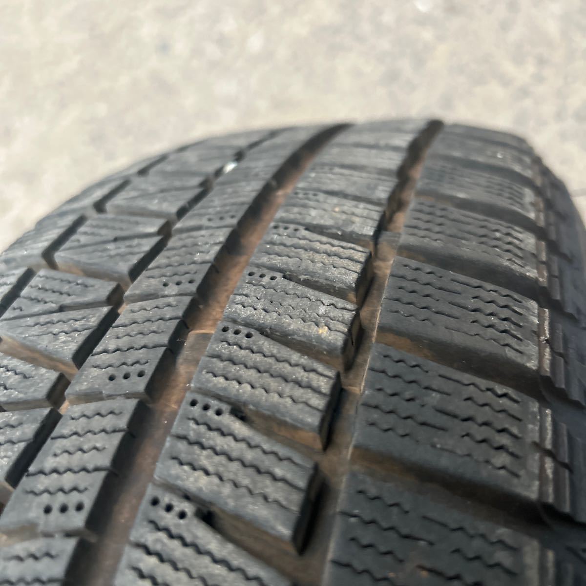 ブリヂストン アイスパートナー2 185&frasl;60R15 nブリヂストン アイス バリ溝！キレイ！ほぼ10分スタッドレス 185/60R15 84Q ブリヂストン アイスパートナー2 2022年製 4本セット 直接引き取り可能　千葉県木更津市より