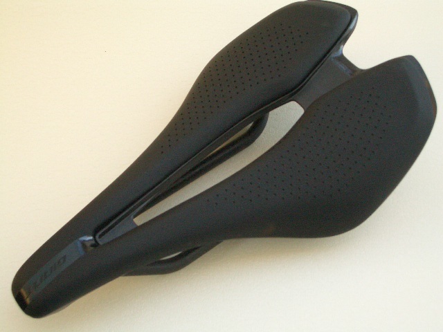 ジャイアント GIANT FLEET SLR Carbon Rail サドル 中古美品 GIANT