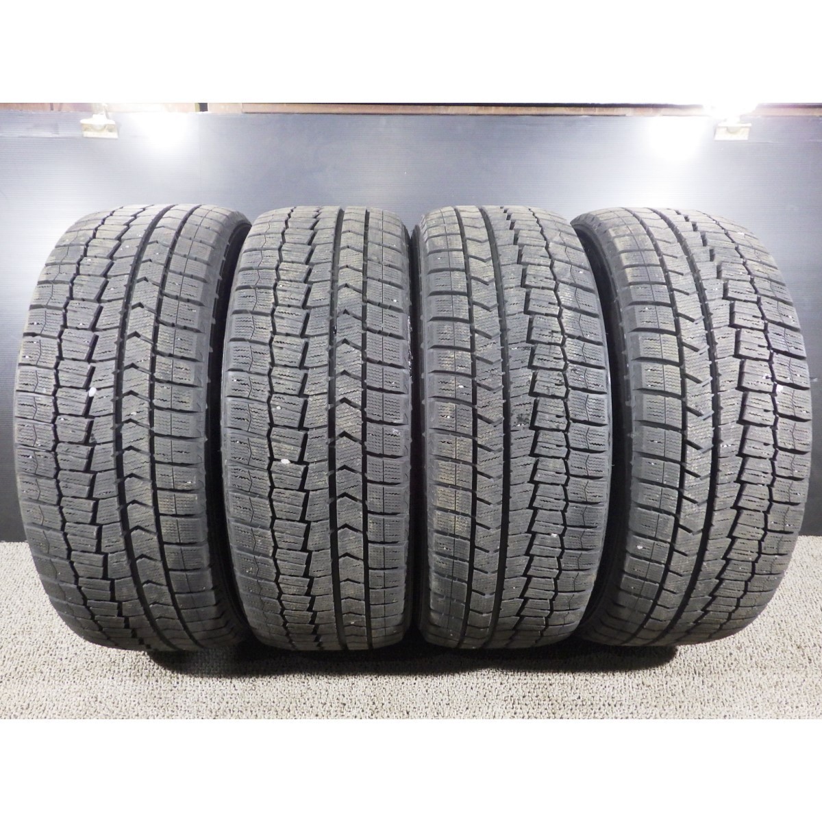 ダンロップ WINTER MAXX WM02 245/45R19 4本SET◎2018年製9分山スタッドレス◎中古 特筆すべき損傷なし◎旭川手渡し可