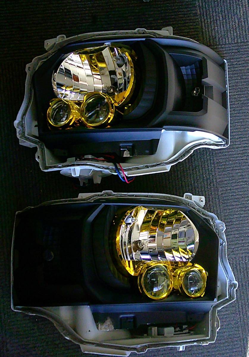 ハイエース200系 4、5、6、7型 加工ゴールデンアイ仕様 レンズ無し