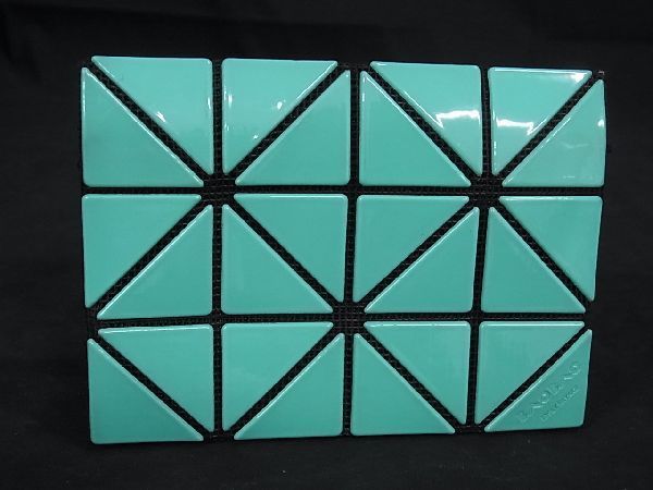 【高品質，SALE】 1円 BAO BAO ISSEY MIYAKE バオバオイッセイミヤケ PVC カードケース カード入れ 名刺入れ グリーン系 AU4201(女性用)｜売買されたオークション情報、yahooの商品情報をアーカイブ公開 - オークファン 女性用