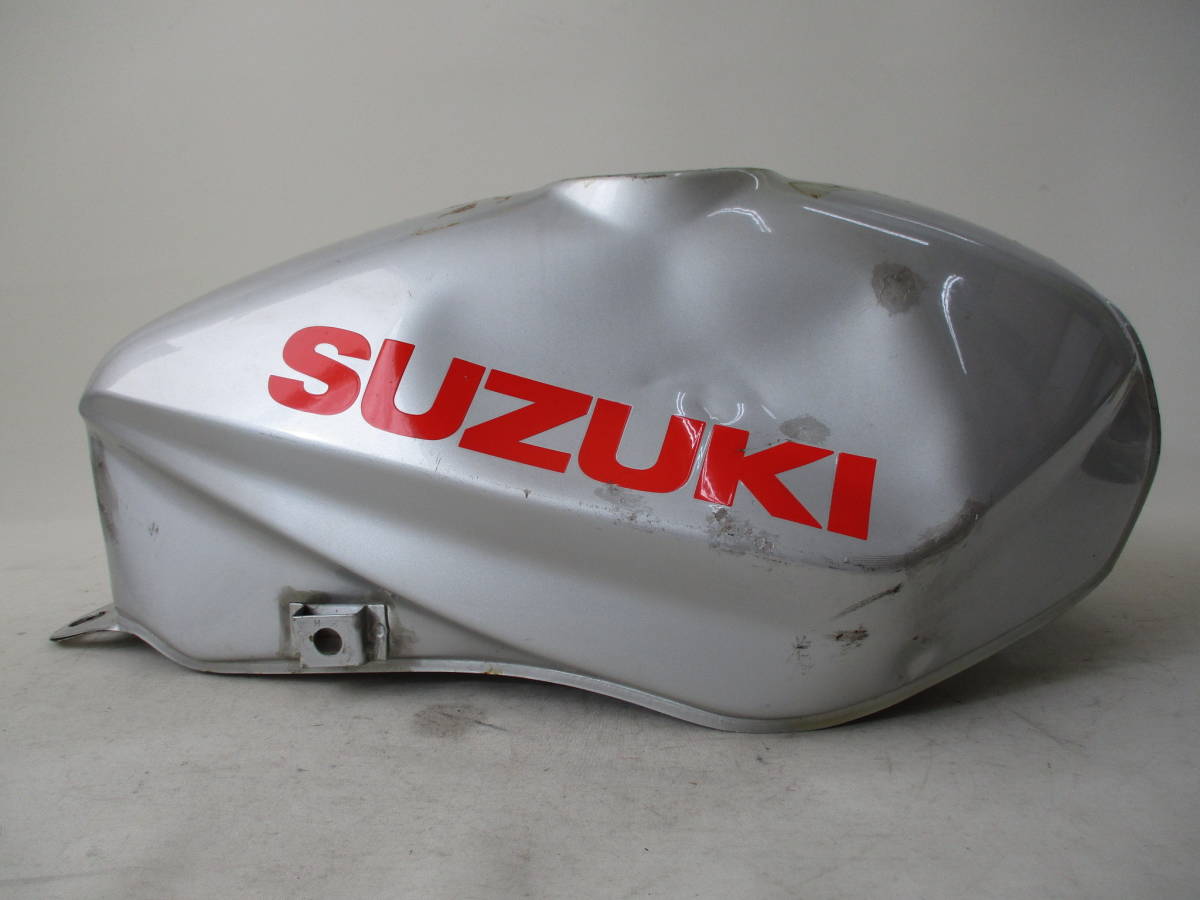 SUZUKI GSX250S スズキ | スズキGSX250Sカタナのバイクタンクの複数