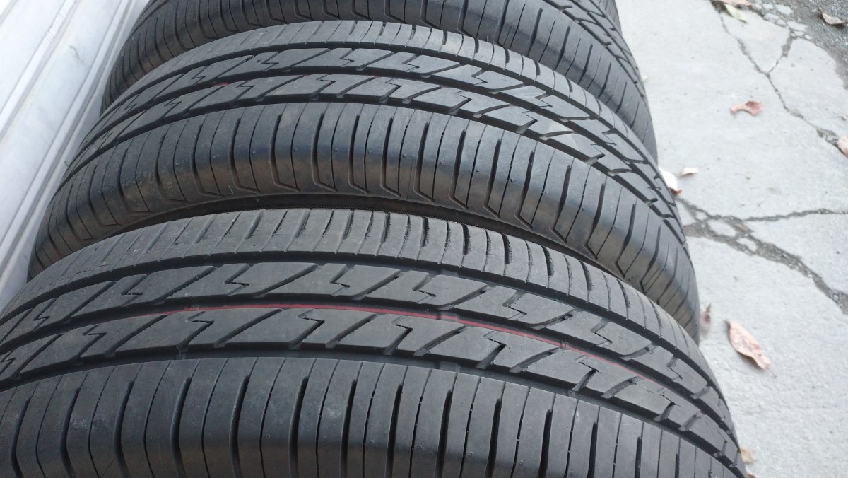 2020年製造、溝あり、中古タイヤ4本セット 195/65R15 (DAYTON DT30)