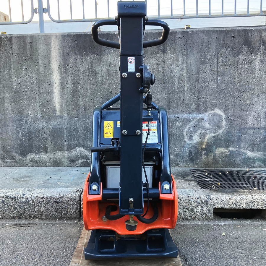 HITACHI/日立 ZV350PR-DE 350kg 前後進プレートコンパクタ 運転時間：133h 2014年製 バイブロコンパクタ(その他 ...