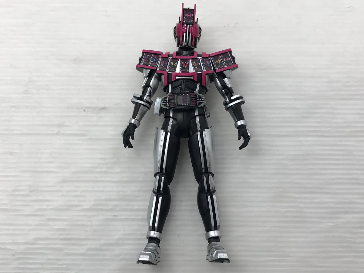 真骨彫製法 仮面ライダーディケイド（初期版） バンダイ