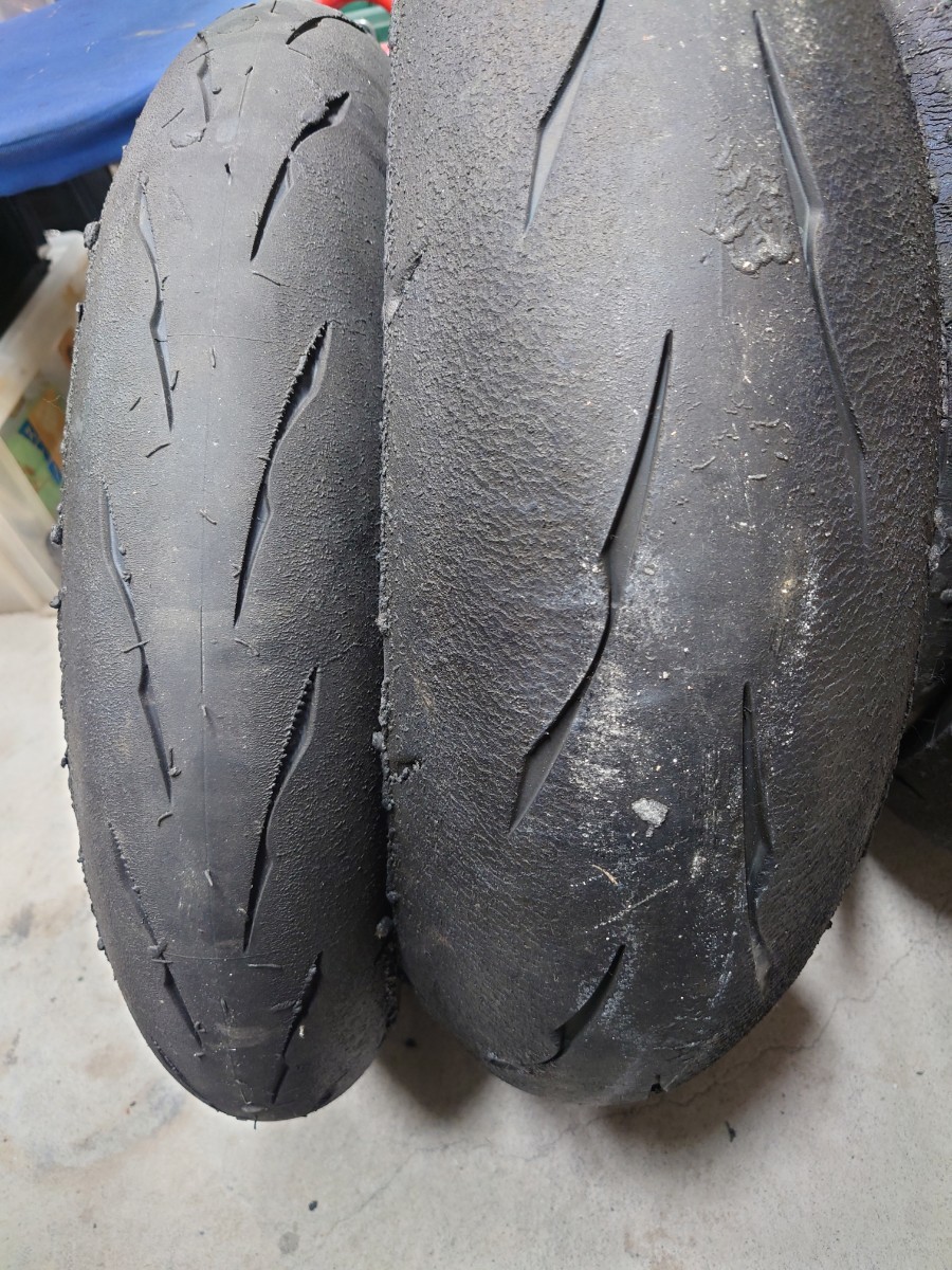 ③ブリヂストン BIDGESTONE RACING BATTLAX R11 ST600 120/600 R17 180