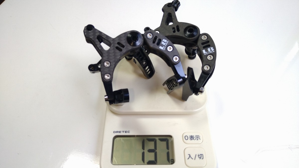 【新品】超軽量137g カーボンブレーキキャリパー リムブレーキ 28㎜幅リム対応 チタンボルト
