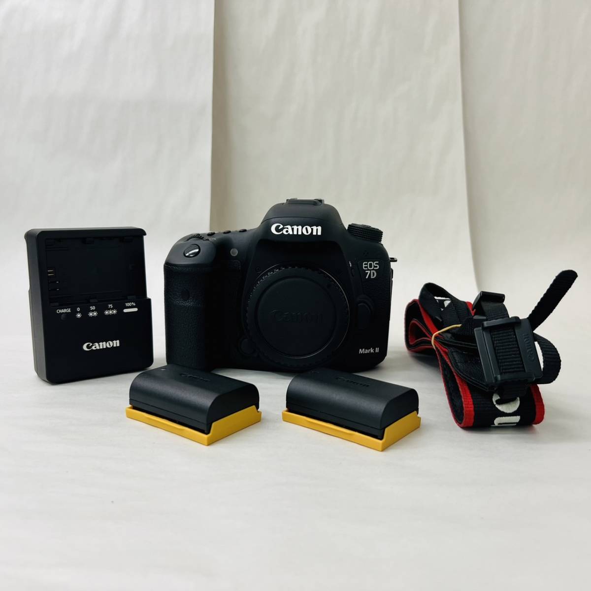 1円～ 1円〜 Canon キヤノン EOS 7D Mark II デジタル一眼レフカメラ 