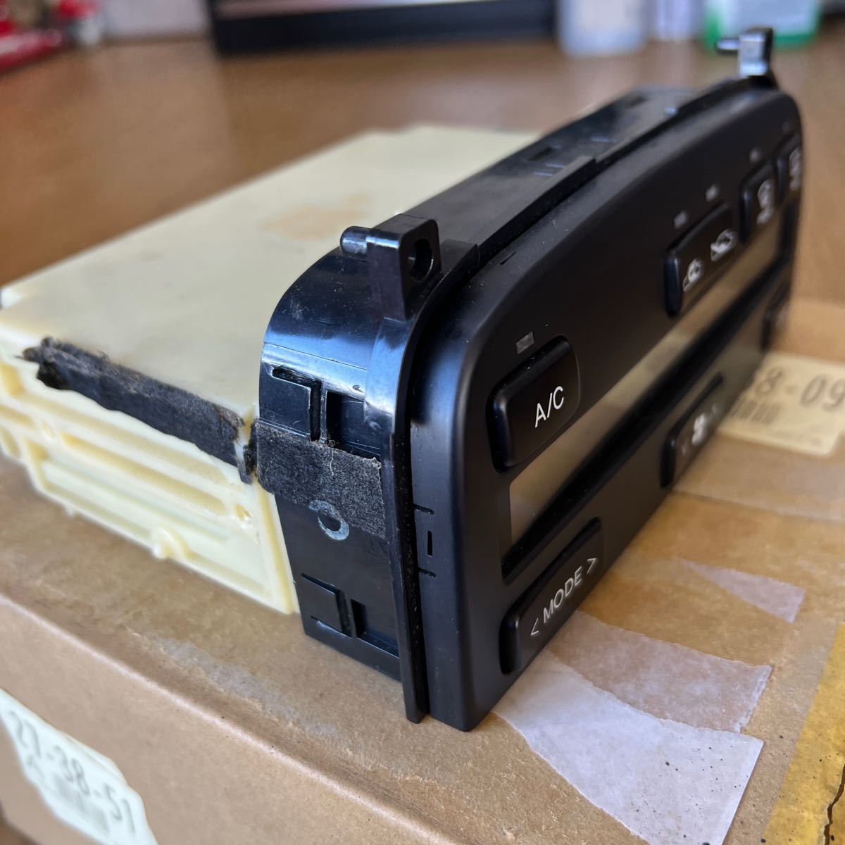 30ソアラ エアコンコントロールパネル エアコンパネル 後期 エアコン