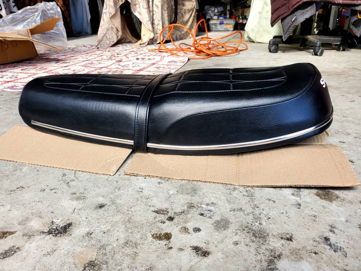 スズキGT750初期型純正シート(再生品)(純正品)｜売買された 