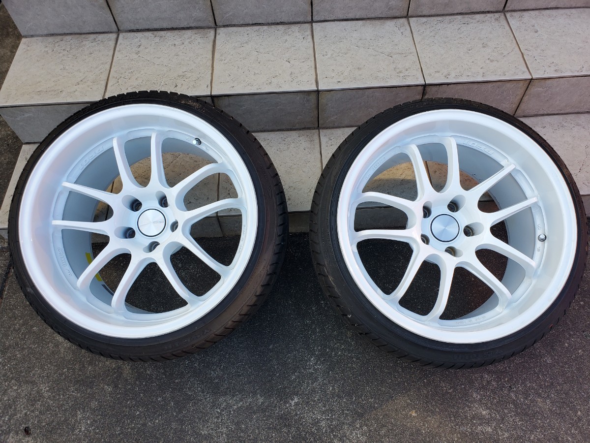 エンケイ ENKEI 18インチ 10.5J+15 114.3 PF01 ホワイト SUNEW225/35 