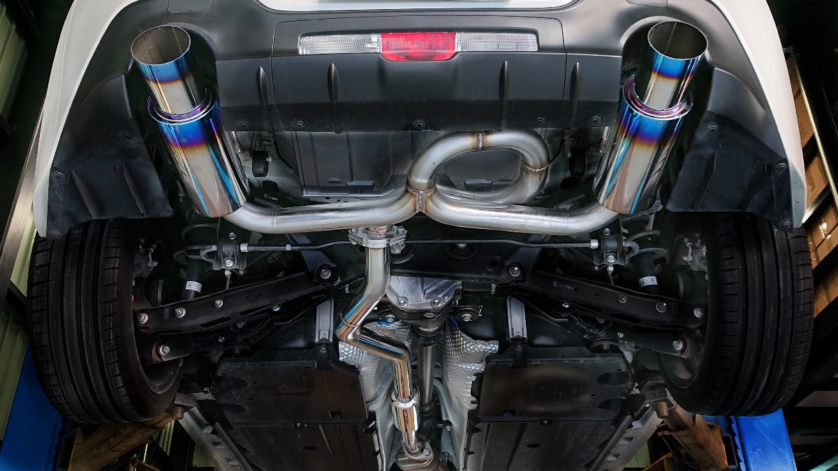 新製品 BE FREE GR86 ZN8 BRZ ZD8 オールステンマフラー 砲弾 チタン