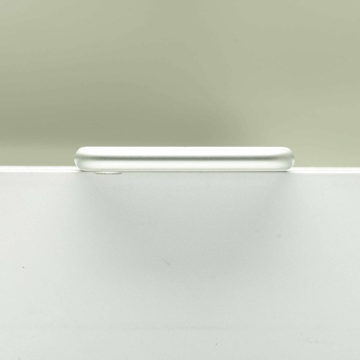 iPhone 8 64GB シルバー SIMフリー 訳あり品 ジャンク 中古本体 スマホ