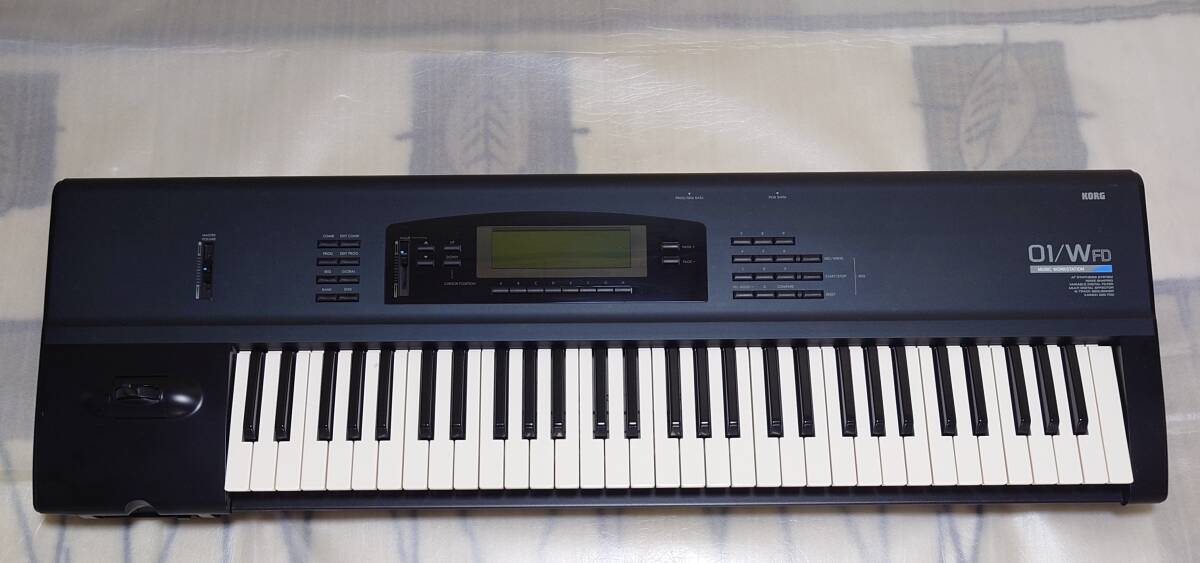 中古美品／動作品】 KORG コルグ 01/W FD(SMF) シンセサイザー(ROM用