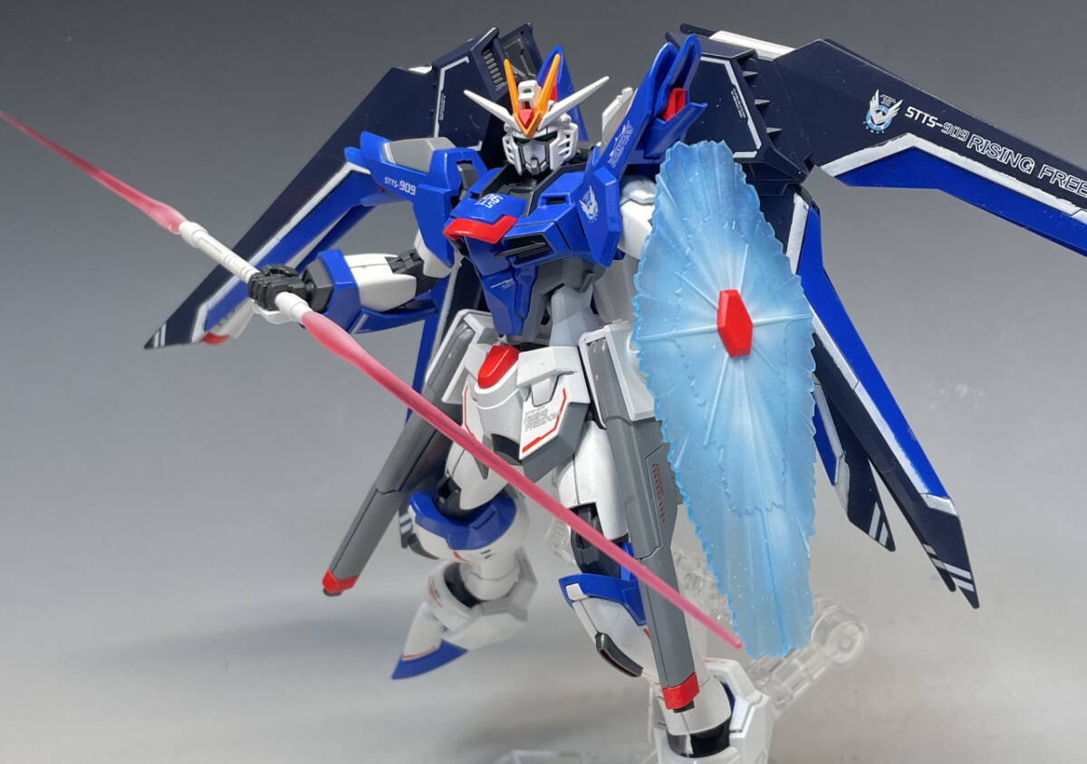 HGCEライジングフリーダムガンダム塗装済み完成品_5