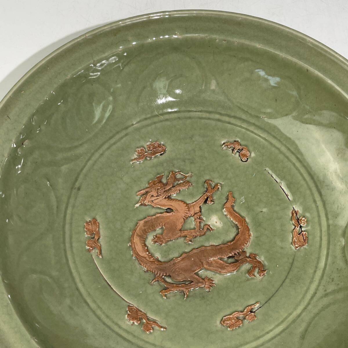 双龍図陽刻青磁鉢 平皿 大皿 箱付 / 時代物 中国美術 青磁 皿 検索